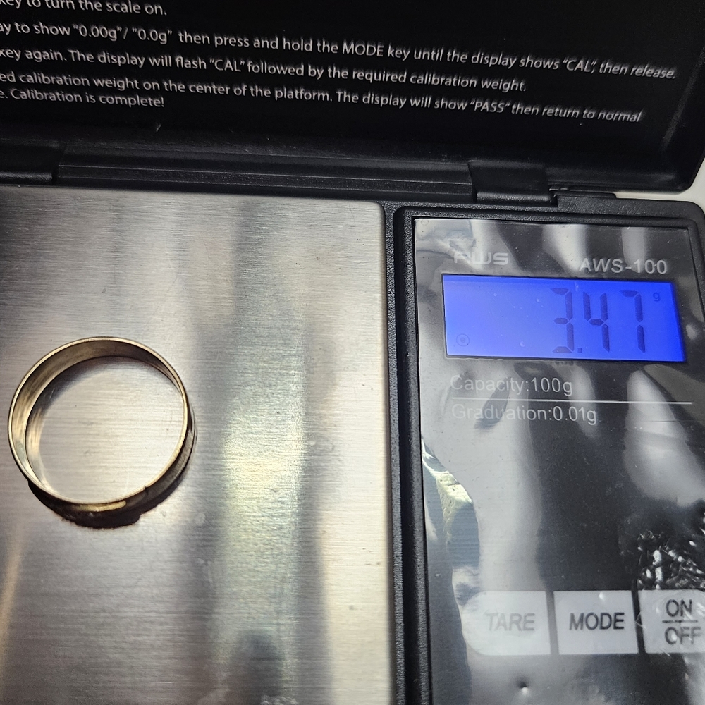 18kt yellow gold ring. Size 8 - Picture 2 of 2